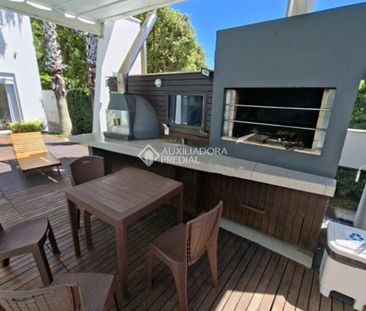Casa com 5 quartos e 380m² para alugar em Jurerê Internacional, Flo... - Foto 3