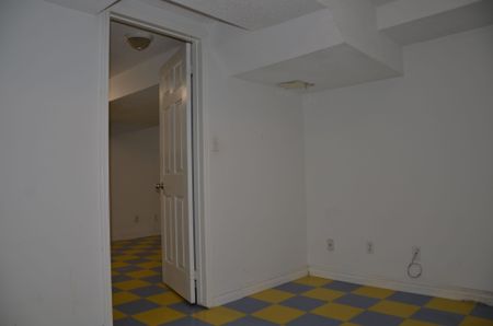 For Lease - 283 Port Royal Trail, Toronto, Ontario - Photo 5