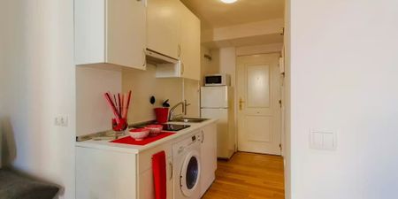 Calle de Doña Urraca, Madrid, Community of Madrid 28011 - Photo 5