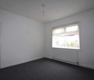 Leafield Avenue, Bradford, BD2 - Photo 3