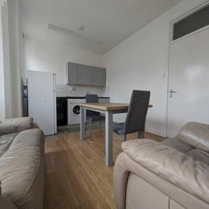1 bed Flat for Rent - Photo 1