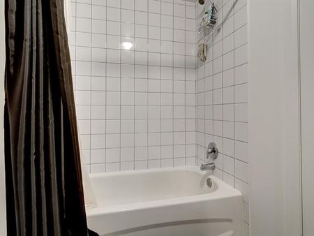 8577A Rue Chaminade - Photo 5