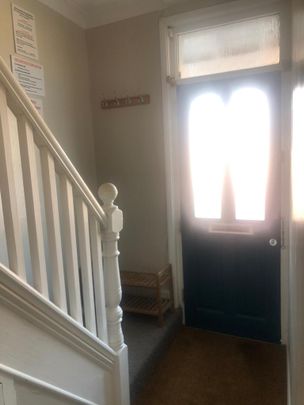 4 bedroom terraced house to rent - Photo 1