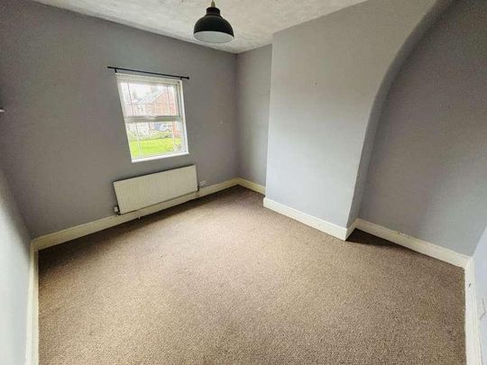 Park Road, Spalding, PE11 - Photo 1