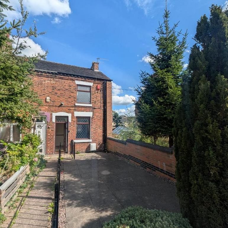 2 bedroom terraced house to rent - Photo 1