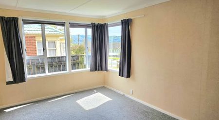 Cosy, Comfort, Convenience only at Cleland Street - Photo 5