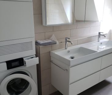 Charmante 4-Zimmer-Dachwohnung an der Dorfstrasse in Meilen - Foto 4
