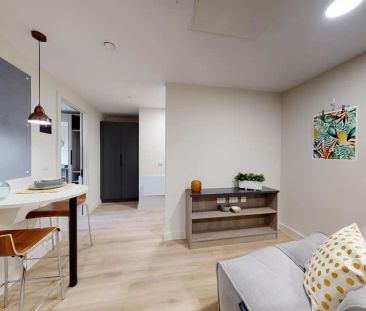 Two Bed Apartment - Photo 3