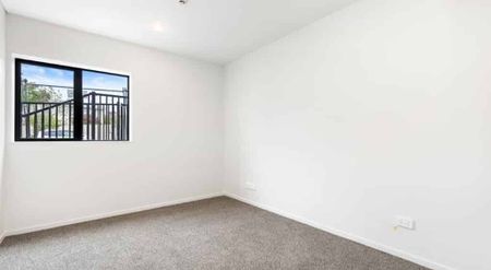 GLEN INNES, 1 BEDROOM - Photo 3