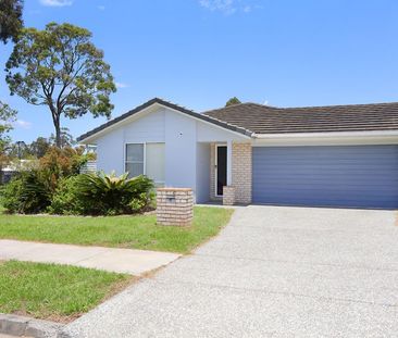 10 Collingrove Circuit, Pimpama QLD 4209 - House For Rent | Domain - Photo 3