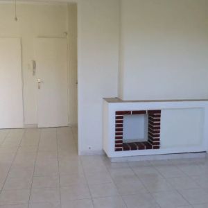 AIX EN PROVENCE - A LOUER - 2 PIECES PROCHE PLACE BELLEGARDE - Photo 2