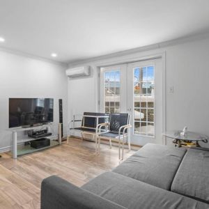 Condo à louer meublé ou non situé à deux pas du REM Brossard - Photo 2