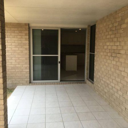 Modern Two Bedroom Villa - Photo 3