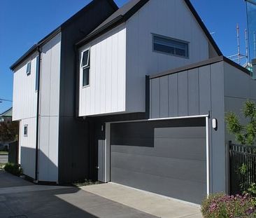 Modern 3BR Townhouse in St Albans - Photo 5