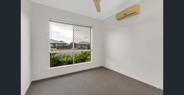 Spacious 4-Bedroom Family Home - Photo 1