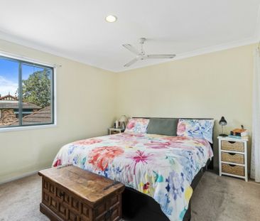 WELL MAINTAINED TOWNHOUSE - Photo 6