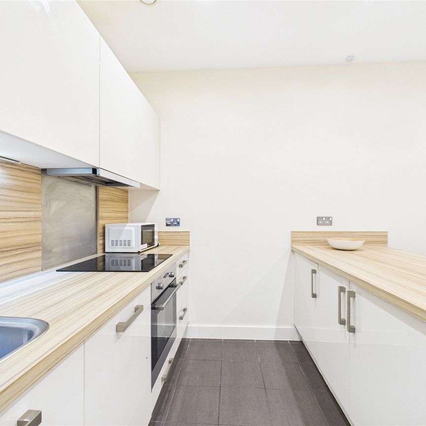 Heron House, Reading Heron House, Reading - Photo 2