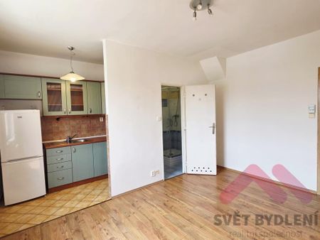 Pronájem bytu 1+kk 29 m2 - Fotografie 4