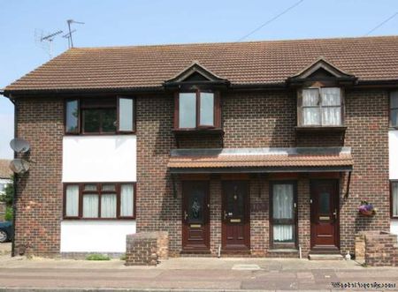 2 bedroom property to rent in Southend On Sea - Photo 2