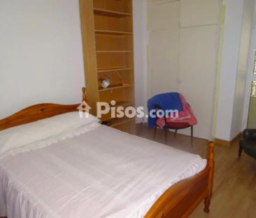 Piso en alquiler en Centro - Photo 2