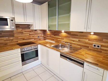 NASCHMARKT-NÄHE, 62 m2 Dachgeschoß, 2 Zimmer, Küche, Wannenbad, Parketten, U4-Nähe, Kettenbrückengasse - Foto 3