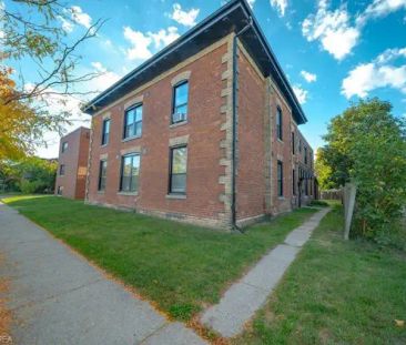 7-11 SHERIDAN Street Unit# 7-8 | 7-11 SHERIDAN Street Unit# 7-8, Br... - Photo 1