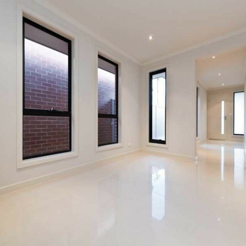 13A Davies Avenue, Tranmere SA, Belconnen - Photo 1