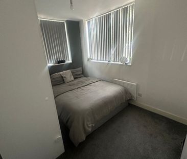 2 Bed Flat, Thornhill Road, CV1 - Photo 1