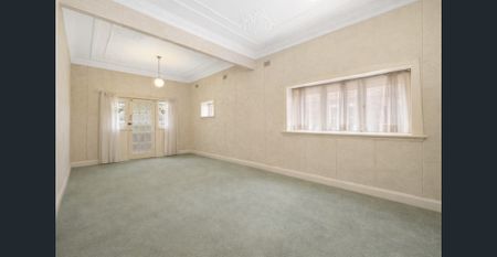 New TraversGray Rental Listing - Photo 2