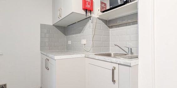 Studio Flat, Peacehaven, W3 - Photo 3