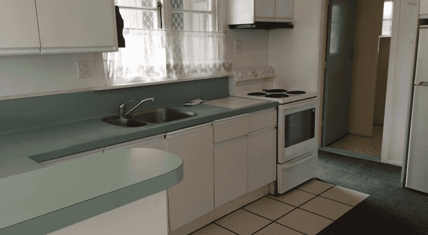 Three Bedroom Home Plus Storage Room - Photo 1