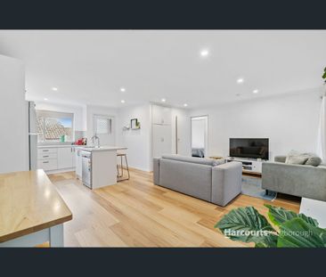2/2 Lalwinya Road, Mount Nelson, Tas 7007 - Photo 3
