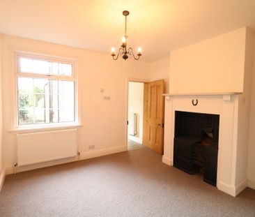 School Road, Hockley Heath, Solihull, B94 - Photo 1