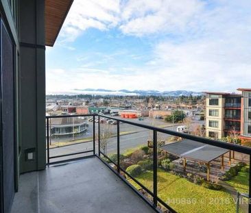 1 Bed plus Den / 2 Bath Top Floor Condo - Photo 4