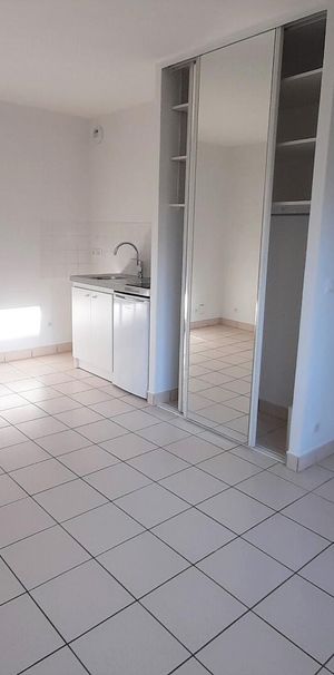 location Appartement T1 DE 26.8m² À BOULOGNE - Photo 1