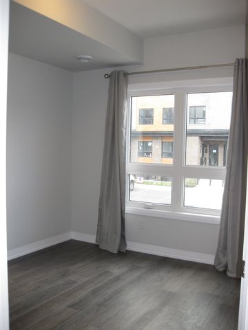For Lease - 6705 CROPP Street Unit# 70, Niagara Falls, Ontario - Photo 2