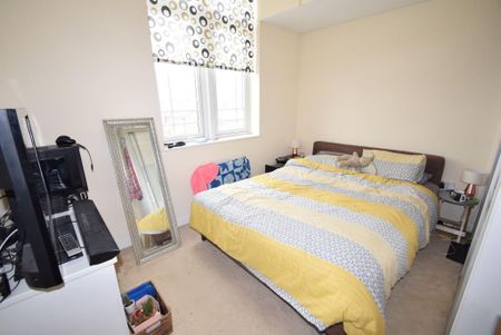 4 bedroom townhouse to rent - Photo 4