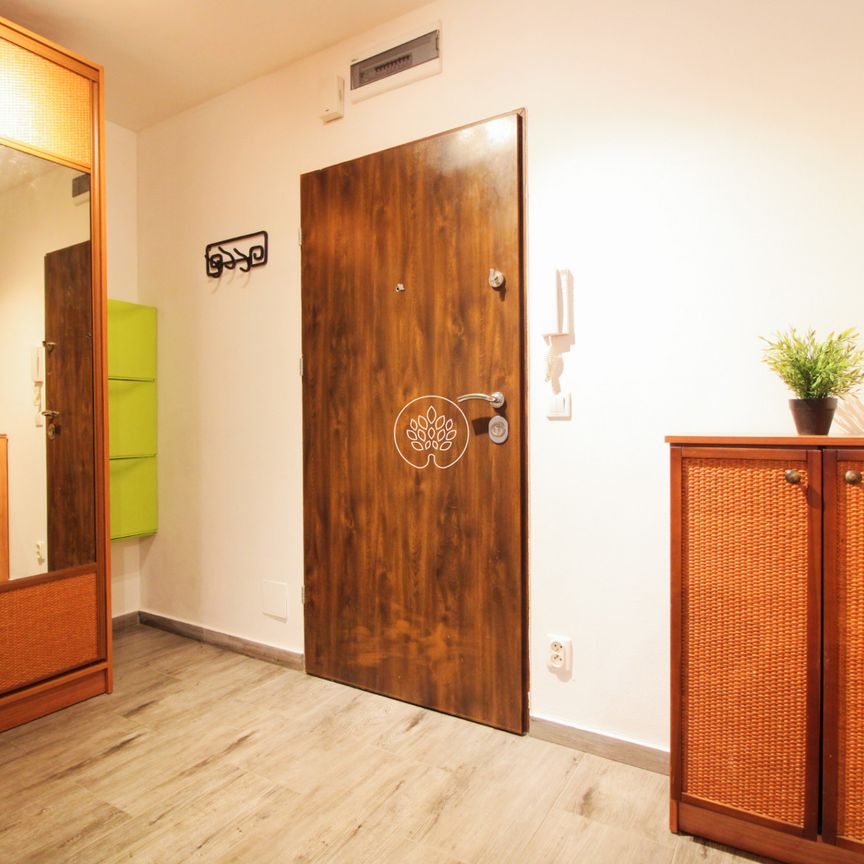 Mieszkanie dwupokojowe na wynajem-parter Karpacka - Photo 1