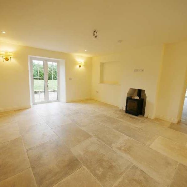 Broadwell, Lechlade, GL7 - Photo 1