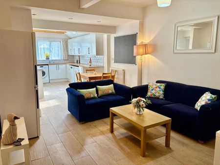 Room in a Shared House, Chilwell Street, NG7 - Photo 2