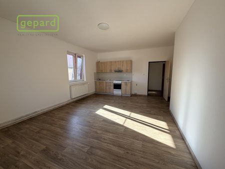 Pronájem bytu 1+kk 37 m2 - Photo 5