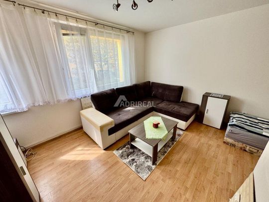 PRENÁJOM: 1izbový byt 30 m2; Fončorda, BANSKÁ BYSTRICA; 500€/mes. - Fotografia 1
