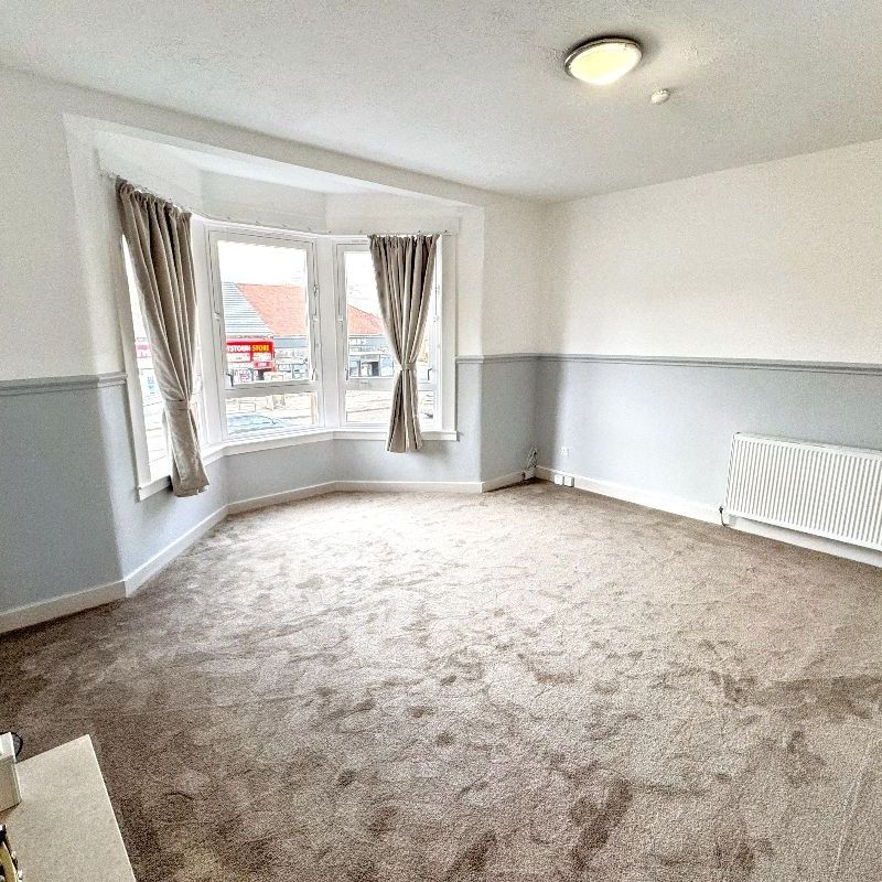 2 Bed, First Floor Flat - Photo 1