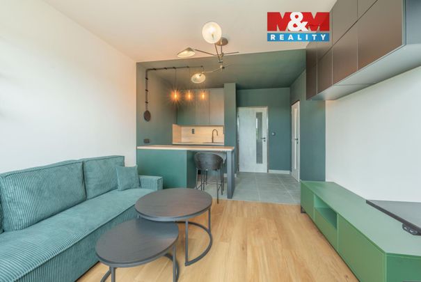 Pronájem bytu 1+kk a garsoniéry 32 m², Pertoldova 3382, Praha - Photo 1