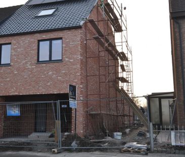 Woning te huur in Nieuwkerken-Waas voor € 1.450 met 3 slaapkamers - Foto 1