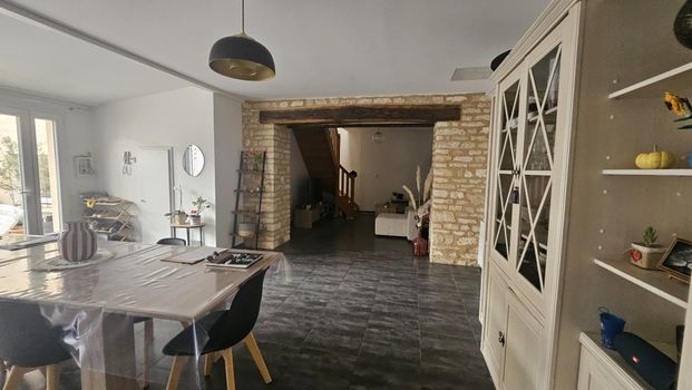 Location Appartement 4 pièces 110m² NEUVILLE DE POITOU 86170 - Photo 1