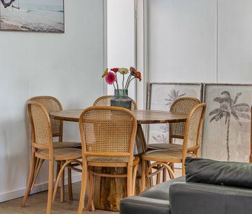 FALCON RETRO BEAUTY! - Photo 6