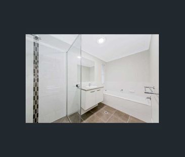 Spacious 3-Bedroom House in Prime Location - Photo 6