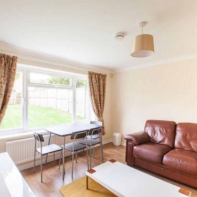 4 bedroom house to rent - Photo 1