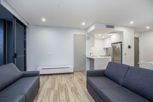 2 bedroom in Sundale. Available to rent from 10 March to 3rd of November - Photo 1